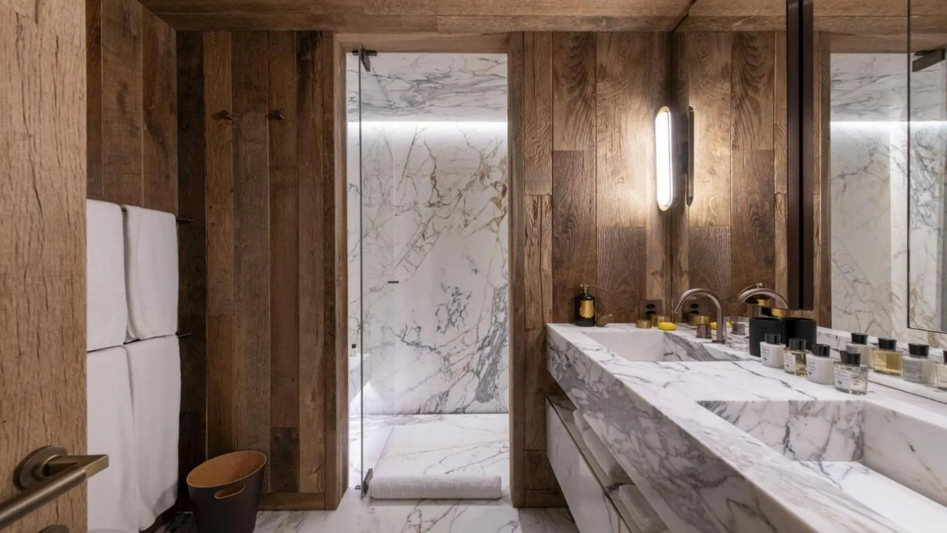 Luxury Chalet A Cospillot Villa Courchevel 0*,  France