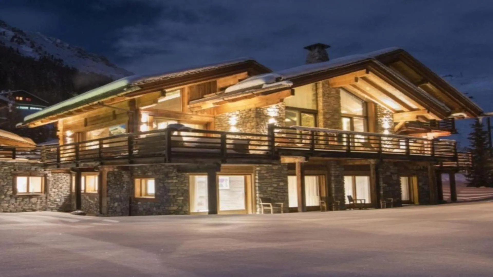 Luxury Chalet A Cospillot contacts