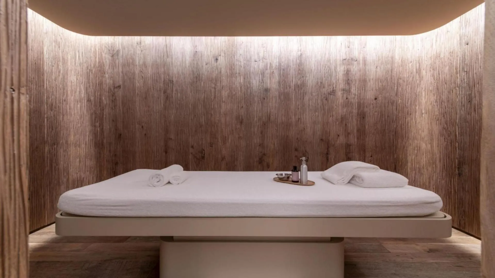 Luxury Chalet A Cospillot Villa Courchevel